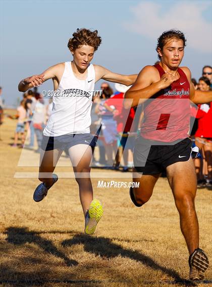 Thumbnail 1 in Kingfisher Cross Country Meet photogallery.