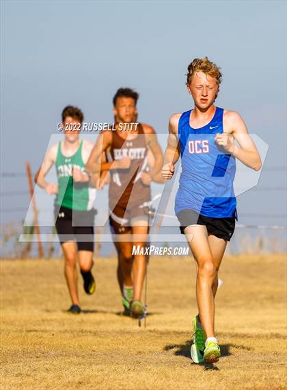 Thumbnail 1 in Kingfisher Cross Country Meet photogallery.