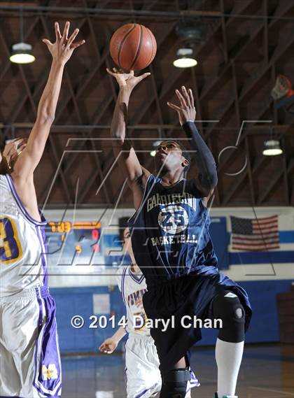 Thumbnail 3 in Gabrielino vs Mountain View (San Marino Tournament) photogallery.