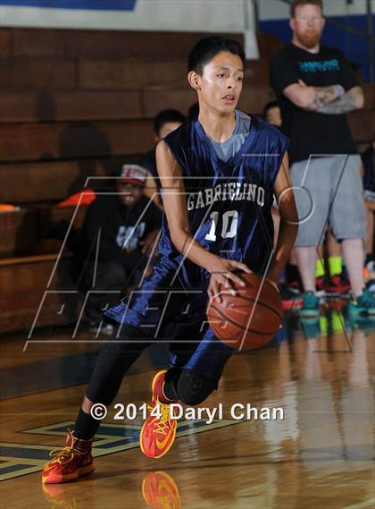 Thumbnail 2 in Gabrielino vs Mountain View (San Marino Tournament) photogallery.