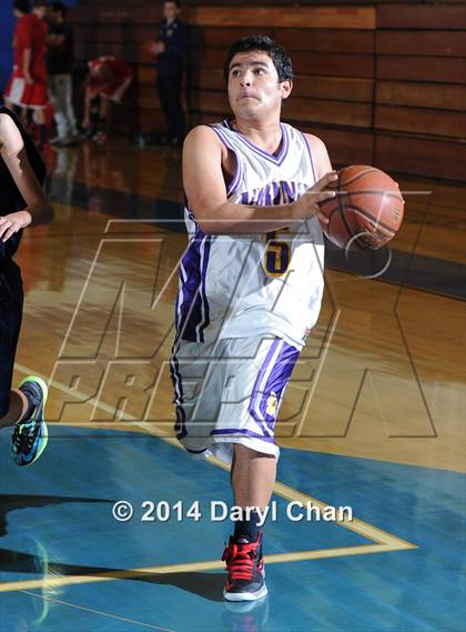 Thumbnail 1 in Gabrielino vs Mountain View (San Marino Tournament) photogallery.