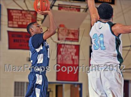 Thumbnail 2 in Shipley vs. Phelps (12th Annual Kobe Bryant Classic) photogallery.