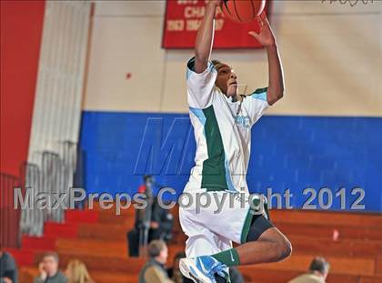 Thumbnail 1 in Shipley vs. Phelps (12th Annual Kobe Bryant Classic) photogallery.