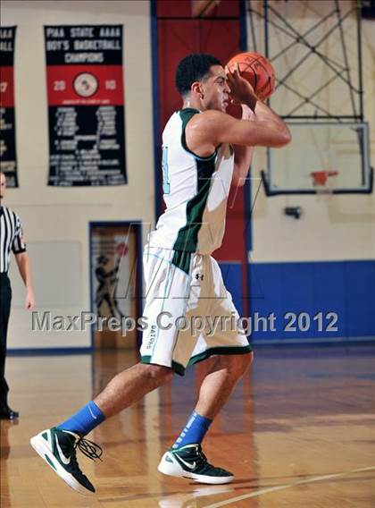 Thumbnail 1 in Shipley vs. Phelps (12th Annual Kobe Bryant Classic) photogallery.