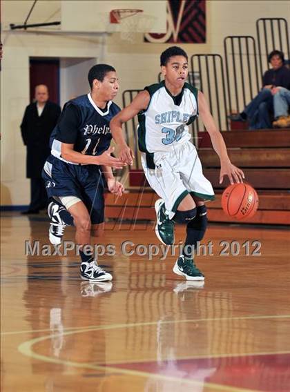 Thumbnail 2 in Shipley vs. Phelps (12th Annual Kobe Bryant Classic) photogallery.