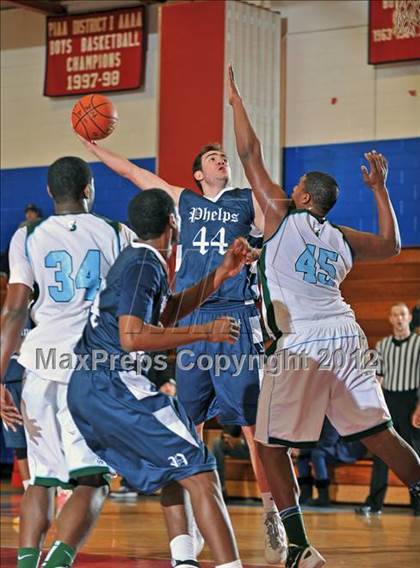 Thumbnail 2 in Shipley vs. Phelps (12th Annual Kobe Bryant Classic) photogallery.