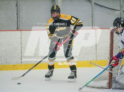 Thumbnail 1 in St. John-Vianney vs Monroe Township photogallery.