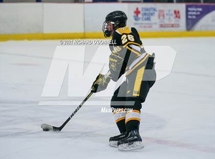 Thumbnail 2 in St. John-Vianney vs Monroe Township photogallery.