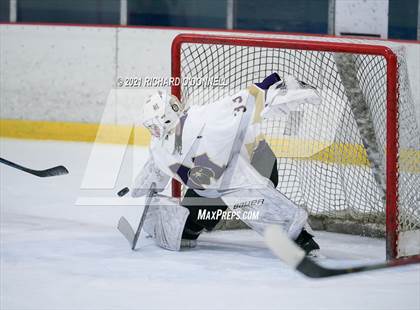 Thumbnail 1 in St. John-Vianney vs Monroe Township photogallery.