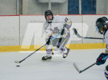 Thumbnail 2 in St. John-Vianney vs Monroe Township photogallery.