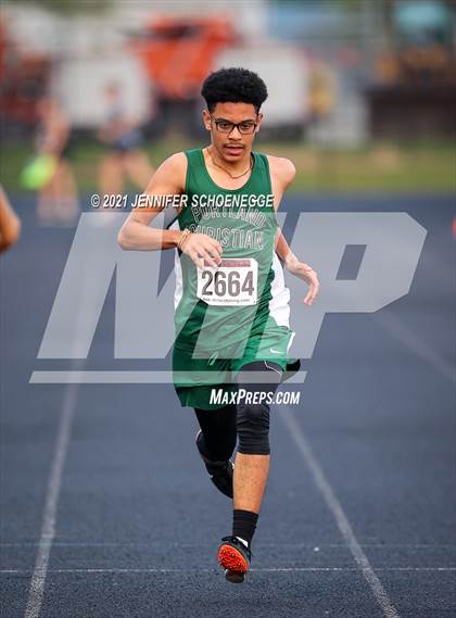 Thumbnail 3 in KHSAA Class A Region 3 Track and Field Championships photogallery.