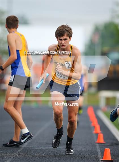 Thumbnail 1 in KHSAA Class A Region 3 Track and Field Championships photogallery.