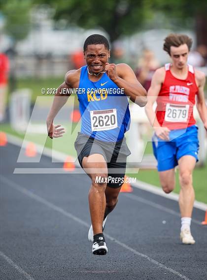 Thumbnail 2 in KHSAA Class A Region 3 Track and Field Championships photogallery.