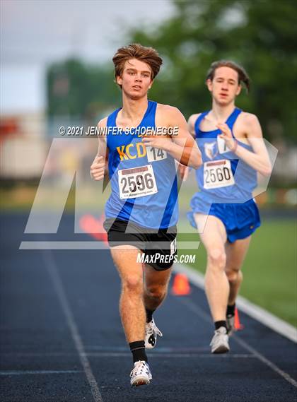 Thumbnail 3 in KHSAA Class A Region 3 Track and Field Championships photogallery.