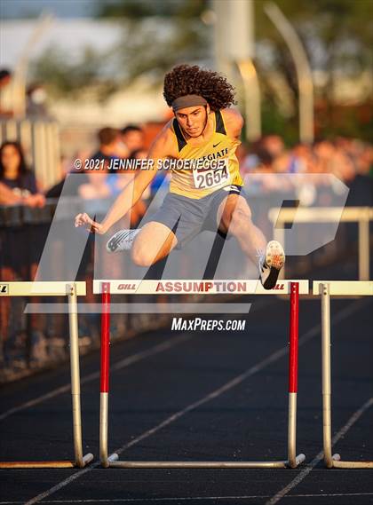 Thumbnail 2 in KHSAA Class A Region 3 Track and Field Championships photogallery.
