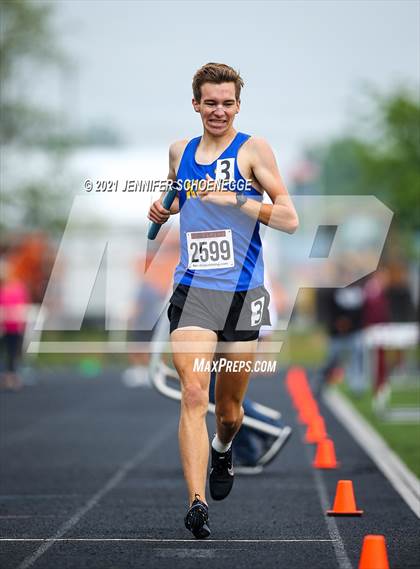Thumbnail 1 in KHSAA Class A Region 3 Track and Field Championships photogallery.
