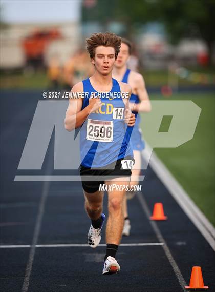 Thumbnail 3 in KHSAA Class A Region 3 Track and Field Championships photogallery.