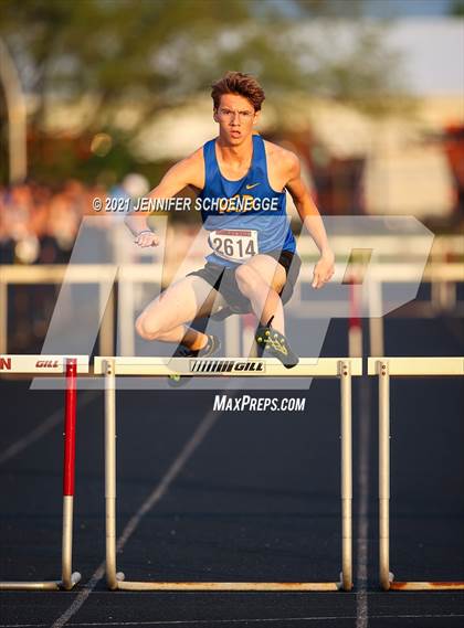 Thumbnail 3 in KHSAA Class A Region 3 Track and Field Championships photogallery.