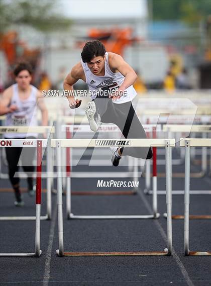 Thumbnail 1 in KHSAA Class A Region 3 Track and Field Championships photogallery.