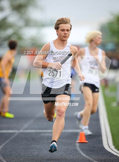 Thumbnail 3 in KHSAA Class A Region 3 Track and Field Championships photogallery.