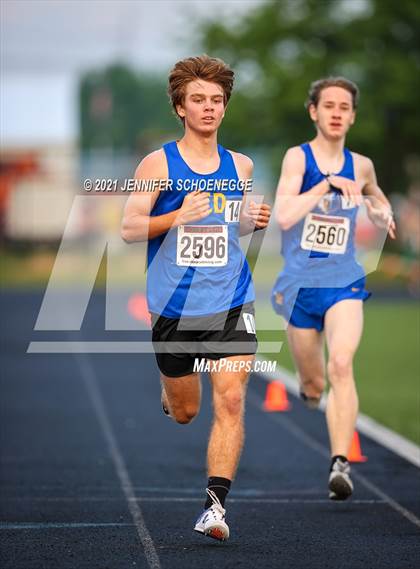 Thumbnail 2 in KHSAA Class A Region 3 Track and Field Championships photogallery.