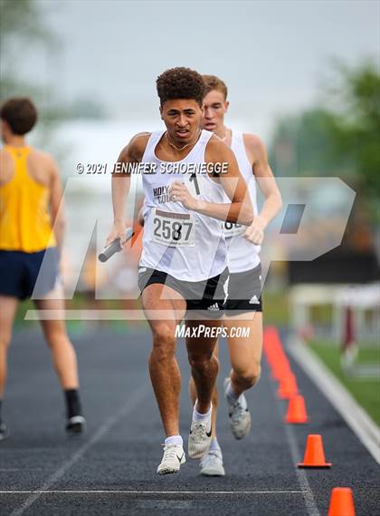 Thumbnail 2 in KHSAA Class A Region 3 Track and Field Championships photogallery.