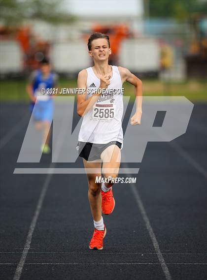 Thumbnail 2 in KHSAA Class A Region 3 Track and Field Championships photogallery.