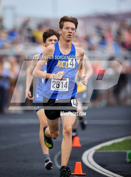 Thumbnail 3 in KHSAA Class A Region 3 Track and Field Championships photogallery.