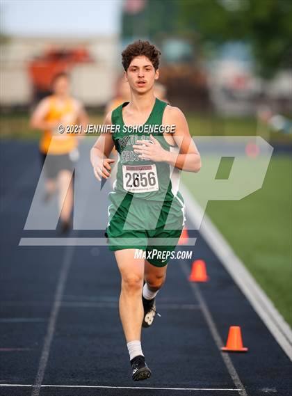 Thumbnail 2 in KHSAA Class A Region 3 Track and Field Championships photogallery.