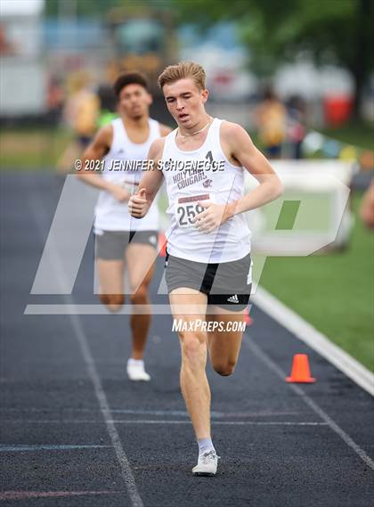 Thumbnail 2 in KHSAA Class A Region 3 Track and Field Championships photogallery.