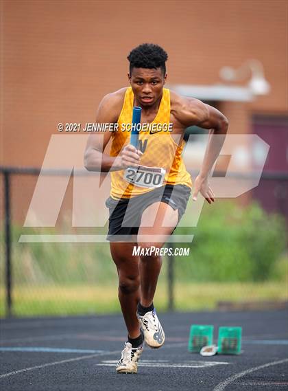 Thumbnail 1 in KHSAA Class A Region 3 Track and Field Championships photogallery.