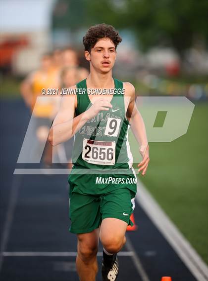 Thumbnail 3 in KHSAA Class A Region 3 Track and Field Championships photogallery.
