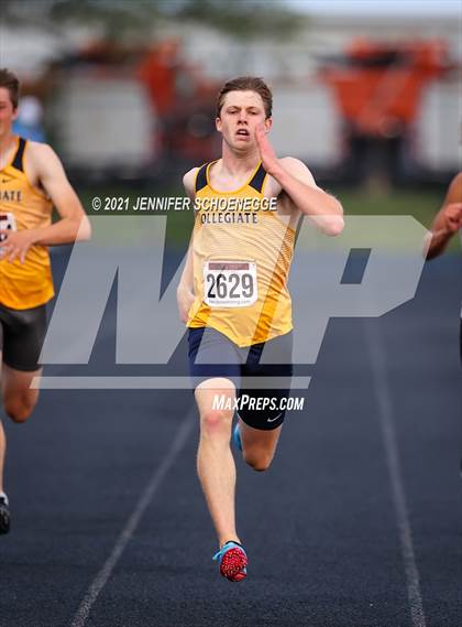 Thumbnail 2 in KHSAA Class A Region 3 Track and Field Championships photogallery.