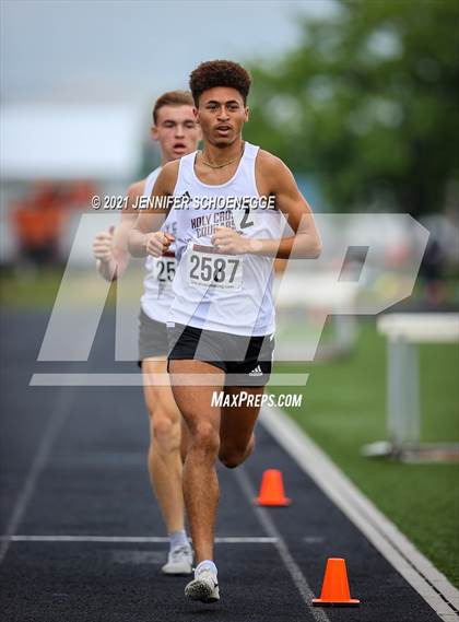 Thumbnail 3 in KHSAA Class A Region 3 Track and Field Championships photogallery.
