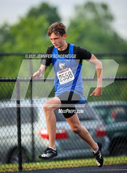 Thumbnail 3 in KHSAA Class A Region 3 Track and Field Championships photogallery.