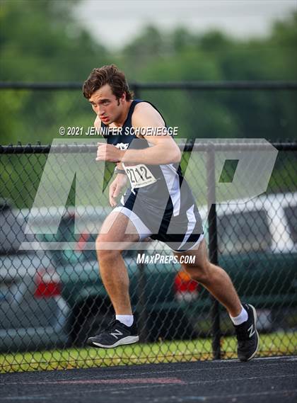 Thumbnail 2 in KHSAA Class A Region 3 Track and Field Championships photogallery.