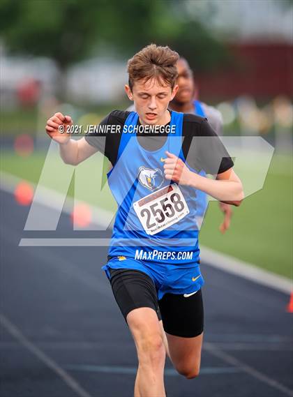Thumbnail 1 in KHSAA Class A Region 3 Track and Field Championships photogallery.