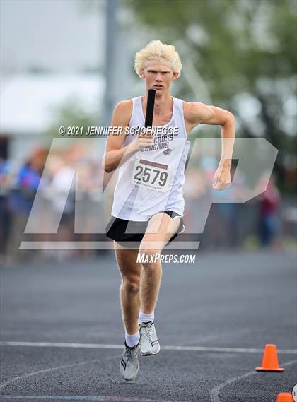 Thumbnail 2 in KHSAA Class A Region 3 Track and Field Championships photogallery.
