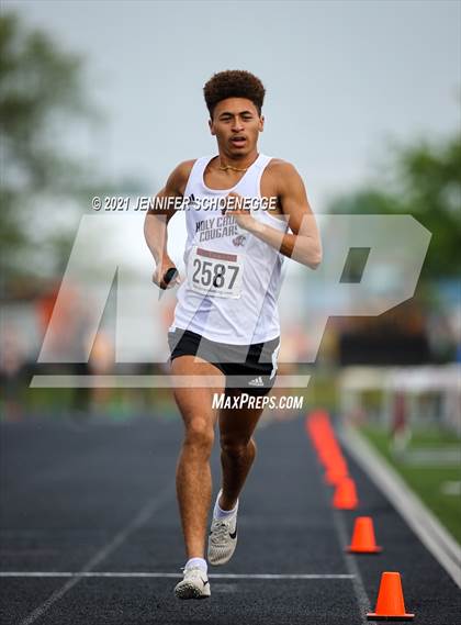 Thumbnail 1 in KHSAA Class A Region 3 Track and Field Championships photogallery.