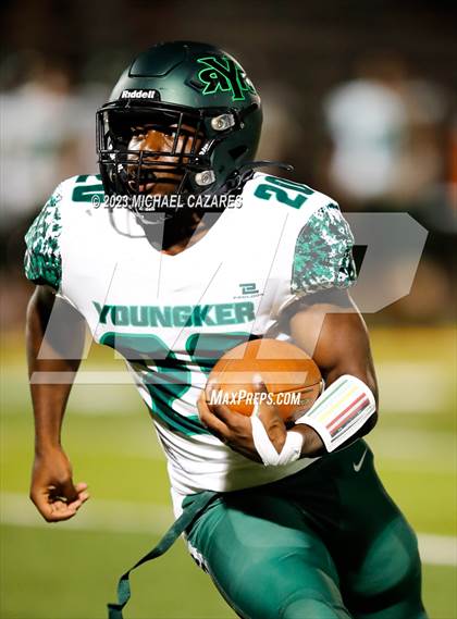 Thumbnail 3 in Youngker @ Marcos de Niza photogallery.