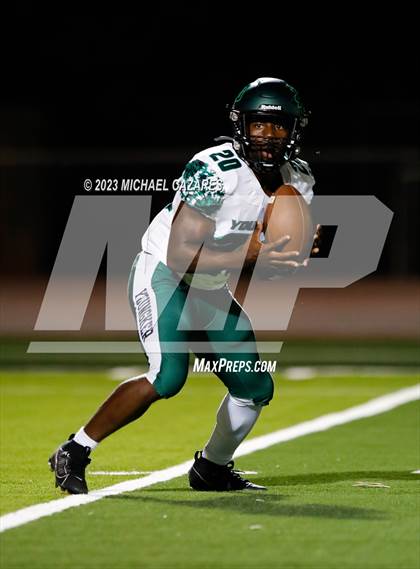 Thumbnail 3 in Youngker @ Marcos de Niza photogallery.