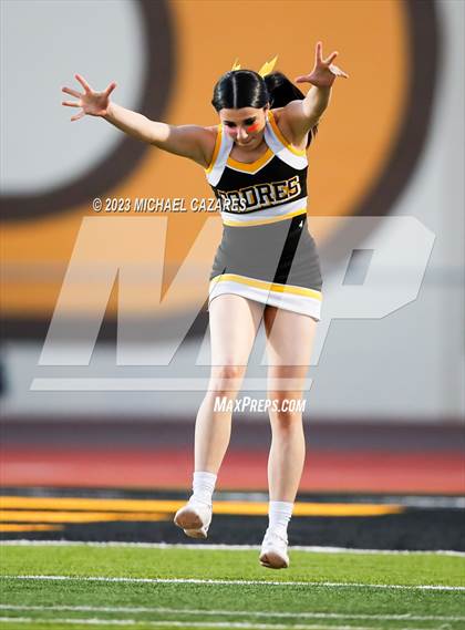 Thumbnail 2 in Youngker @ Marcos de Niza photogallery.