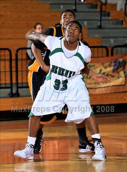 Thumbnail 3 in Marshall vs. Berkner (McDonald's Texas Invitational) photogallery.