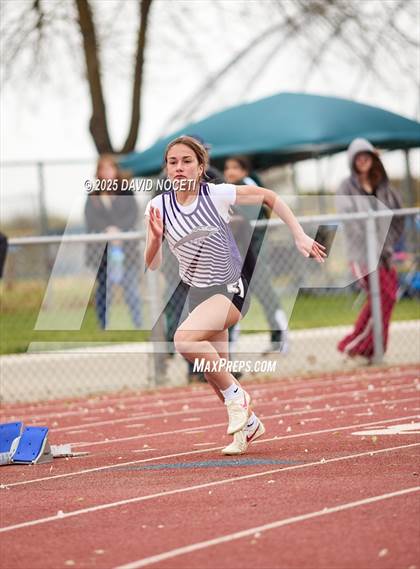 Thumbnail 3 in Southern League Track and Field photogallery.