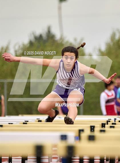 Thumbnail 2 in Southern League Track and Field photogallery.
