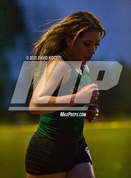 Thumbnail 1 in Southern League Track and Field photogallery.