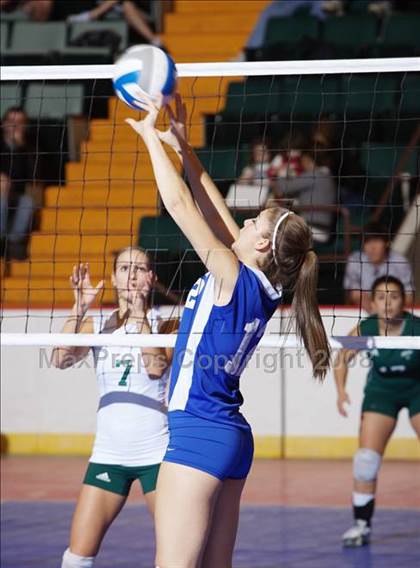 Thumbnail 3 in Lindenhurst vs. West Irondequoit (NYSPHSAA Class AA Pool Play) photogallery.