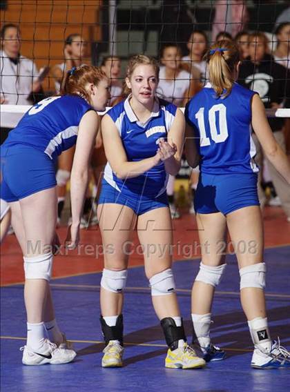Thumbnail 2 in Lindenhurst vs. West Irondequoit (NYSPHSAA Class AA Pool Play) photogallery.