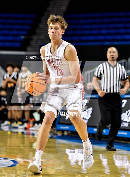 Thumbnail 2 in Crespi vs. Mater Dei photogallery.