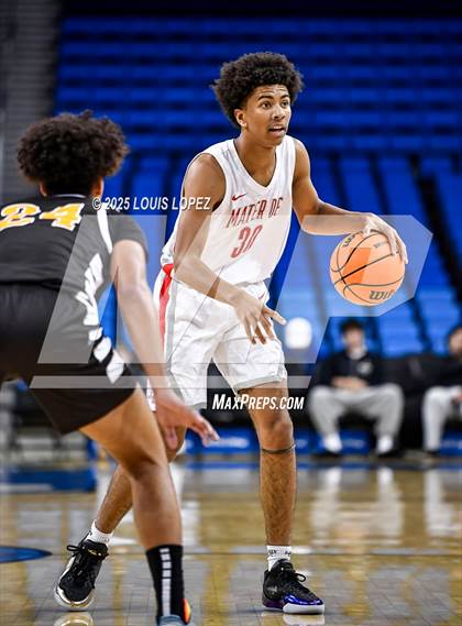 Thumbnail 2 in Crespi vs. Mater Dei photogallery.